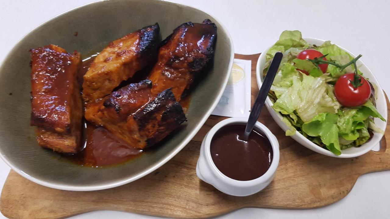 Hotel Restaurant Le Traineau Clelles 외부 사진