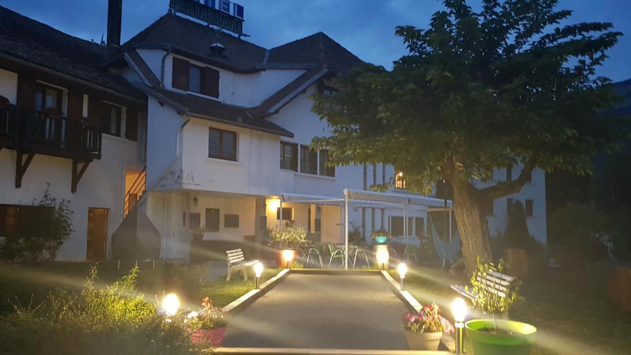 Hotel Restaurant Le Traineau Clelles 외부 사진