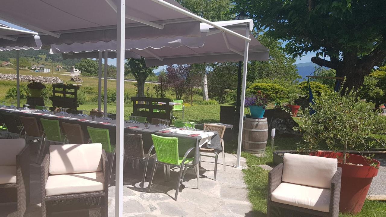 Hotel Restaurant Le Traineau Clelles 외부 사진