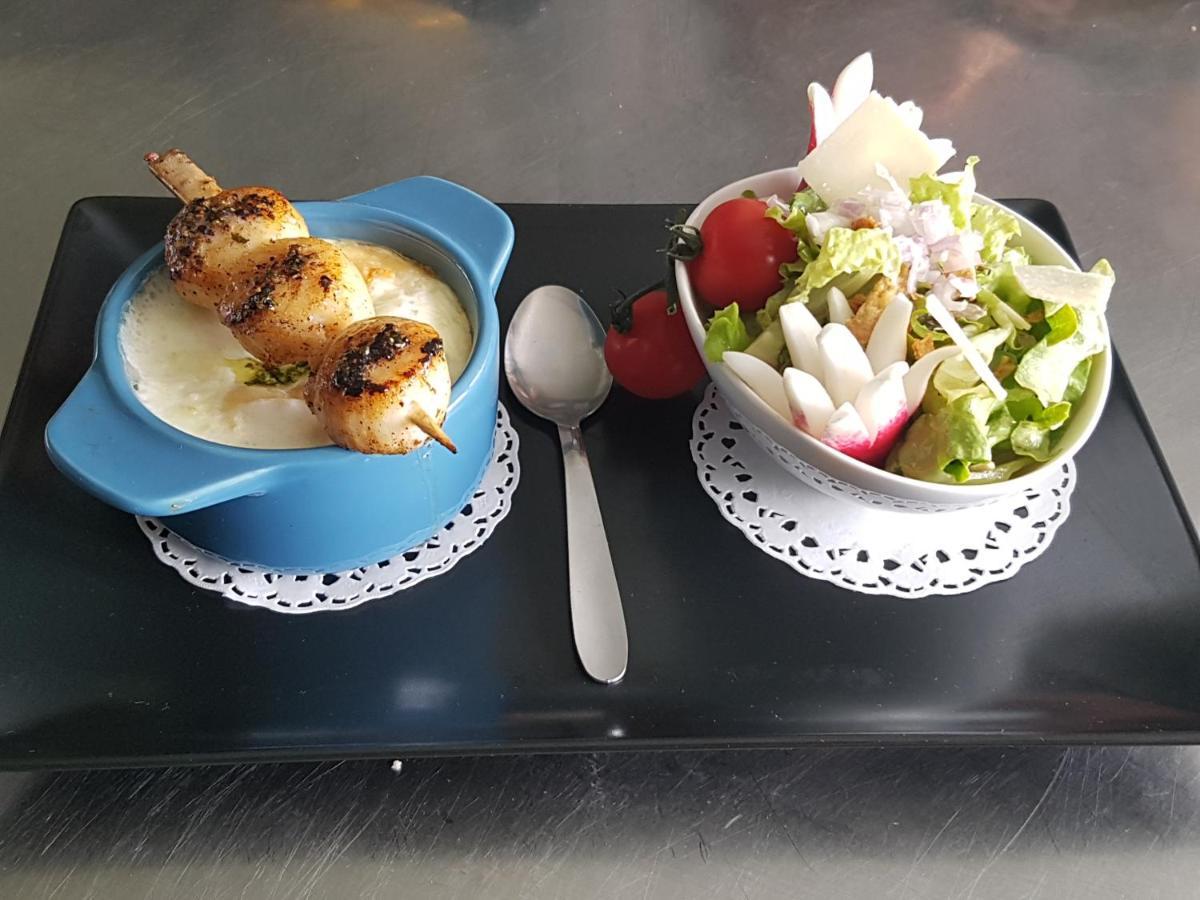 Hotel Restaurant Le Traineau Clelles 외부 사진