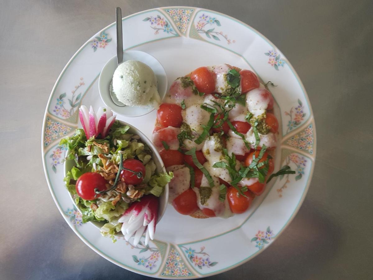 Hotel Restaurant Le Traineau Clelles 외부 사진